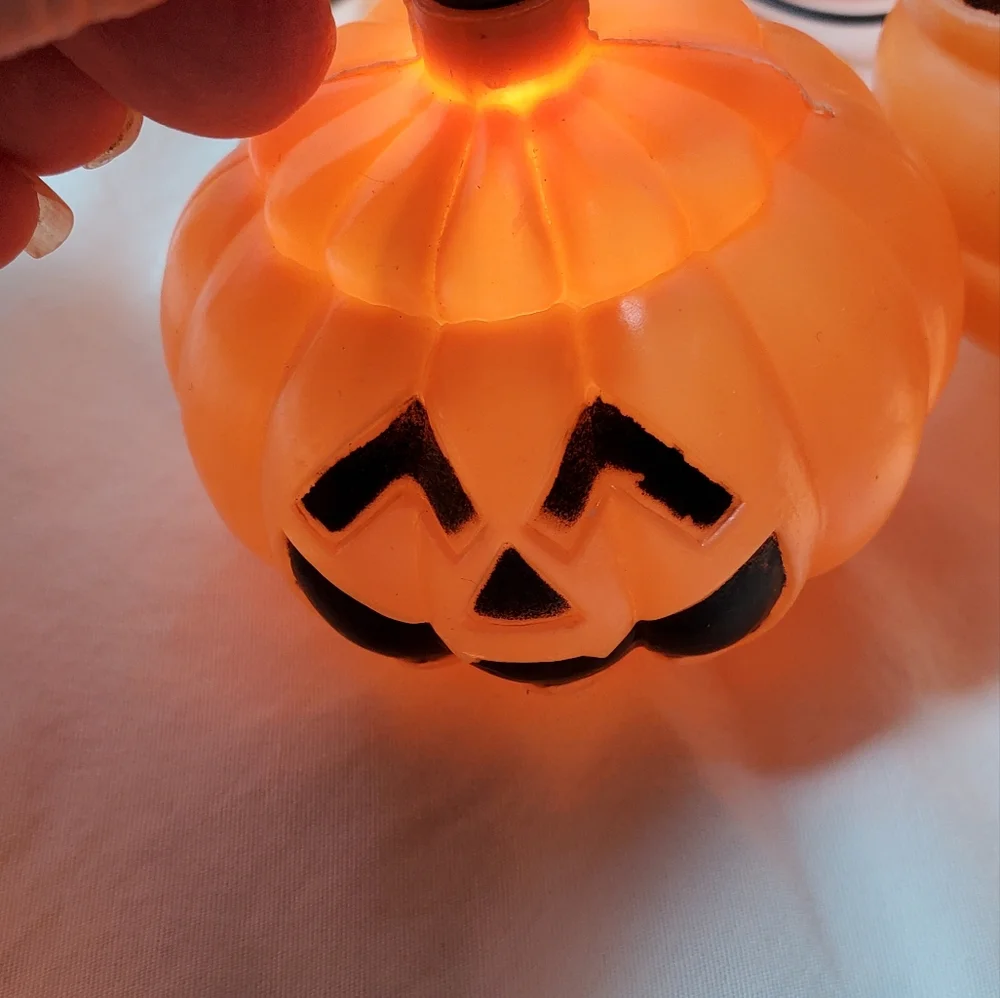 Halloween Pumpkins And Ghosts Vtg 1996 Blow Mold Light String, Set of 10